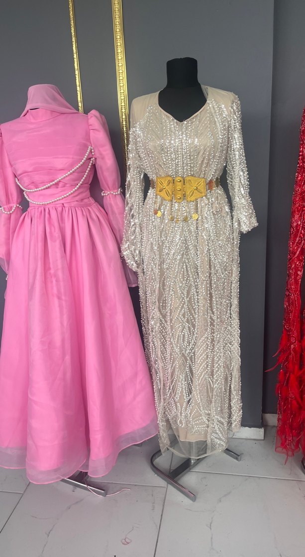 Boncuk İşlemeli Uzun Beyaz Bohem Kadın Elbise - Görsel 2