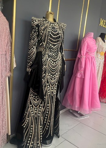 Boncuk İşlemeli Siyah Uzun Abiye Elbise - Görsel 3