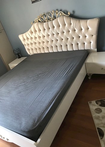  Beden beyaz Renk Gri Baskılı Yatak Örtüsü