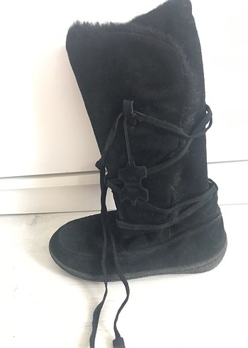Siyah Süet Kürklü Kadın Bot - Görsel 2