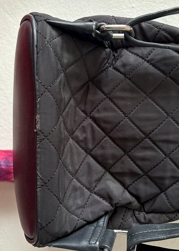 Pull and Bear Pembe Püsküllü Kadın Sırt Çantası - Görsel 3