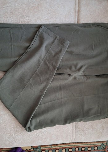 Kadın Haki Kumaş Pantolon