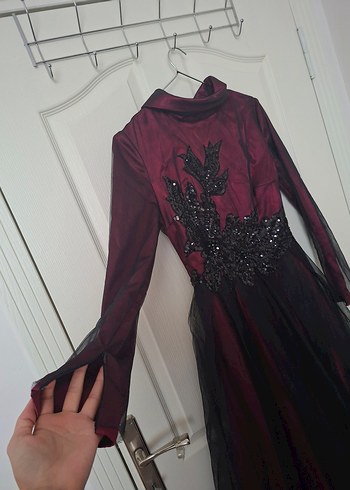 Kayra Bordo İşlemeli Uzun Kollu Gotik Abiye Elbise