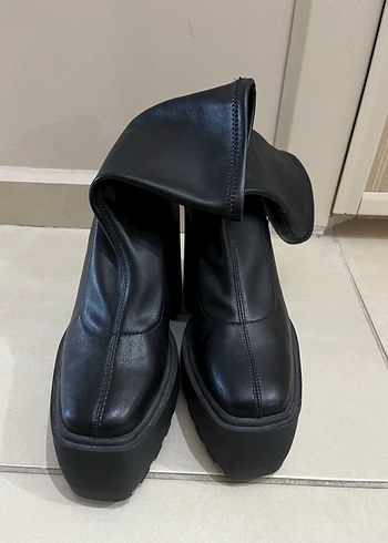 Kadın Siyah Deri Platform Topuklu Bot
