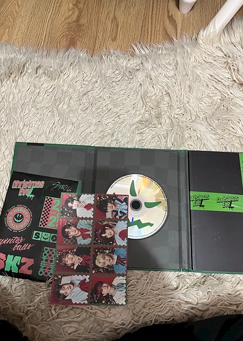 Christmas Evel stray kids albüm - Görsel 2