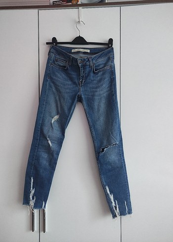 LC Waikiki Mavi Yikamali Dar Kesim Jean