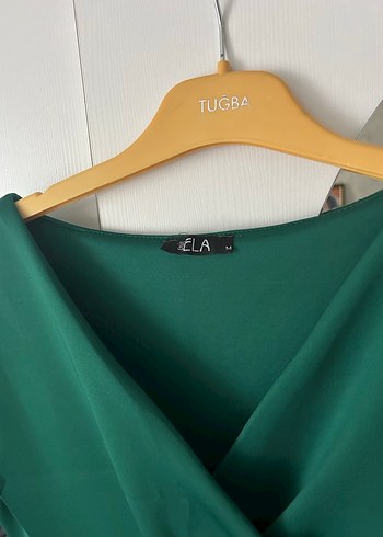 Yeşil V Yaka Fırfırlı Uzun Abiye Elbise - Görsel 7