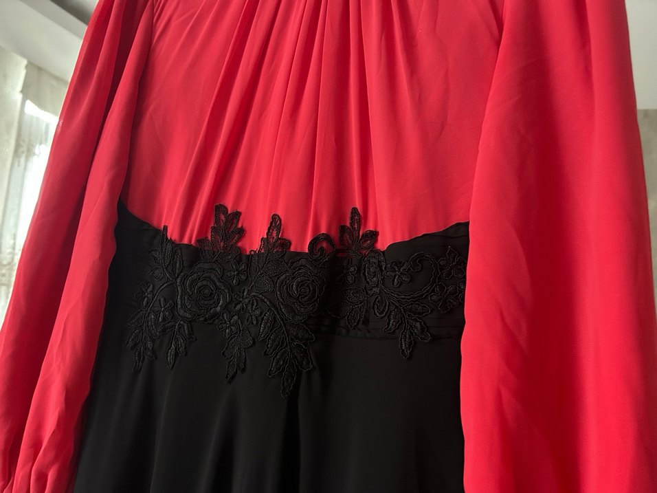 Kırmızı Siyah Uzun Kollu Elbise - Görsel 2