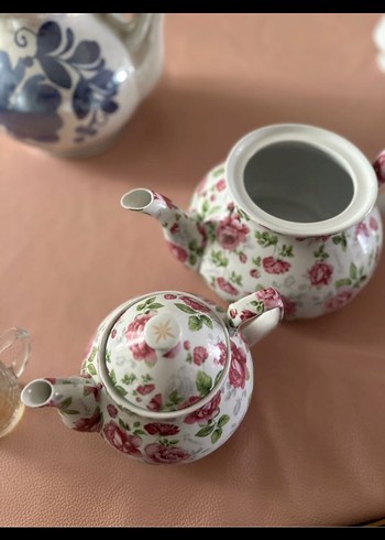 Pembe Çiçek Desenli Seramik Çaydanlık - Görsel 2