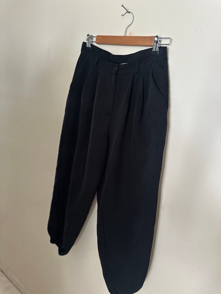 Siyah Kadın Midi Saten Rahat Kesim Pantolon - Görsel 2