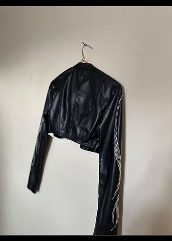 BERSHKA Kadın Siyah Baskılı Deri Biker Ceket - Görsel 7