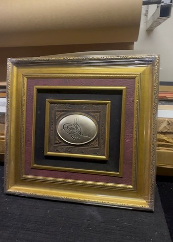 Altın Renkli Çerçeveli Sanatsal Tablo - Görsel 4