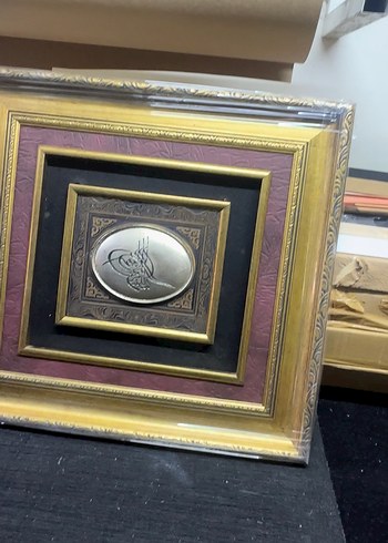 Altın Renkli Çerçeveli Sanatsal Tablo - Görsel 6