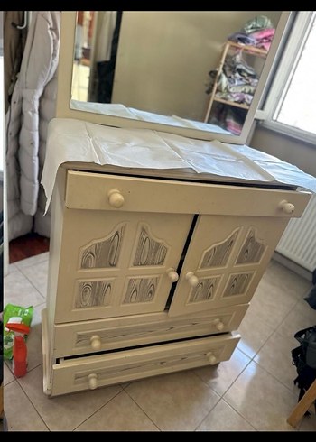 aynalı makyaj masası dolap - Görsel 2