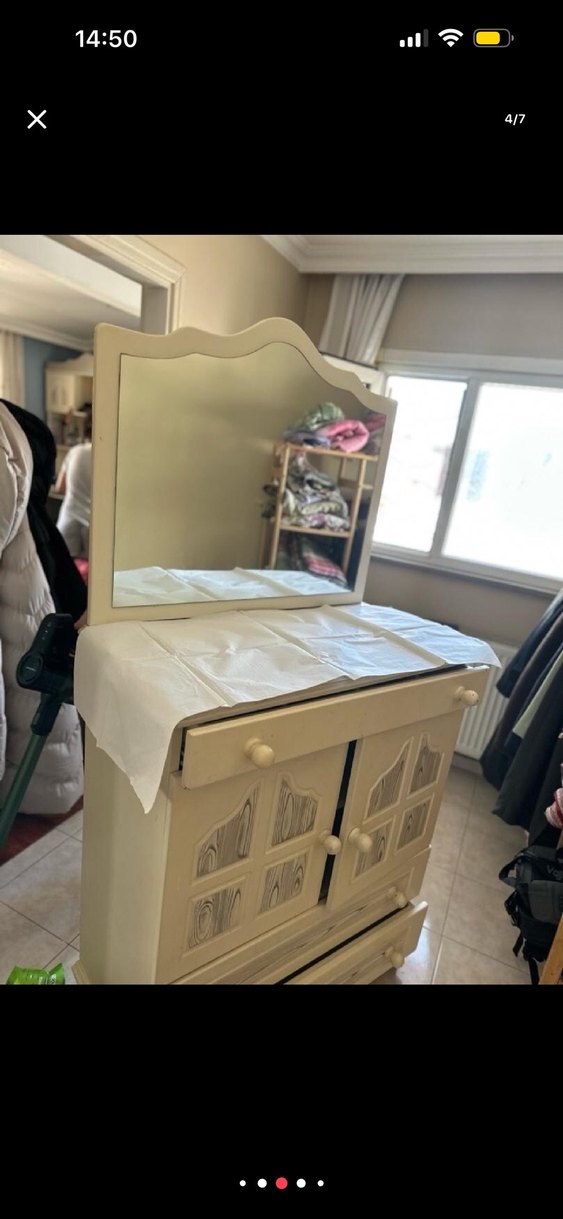 aynalı makyaj masası dolap - Görsel 4