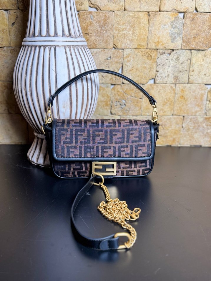 Klasik Zarafet Kadın Nakışlı Çanta - Görsel 4