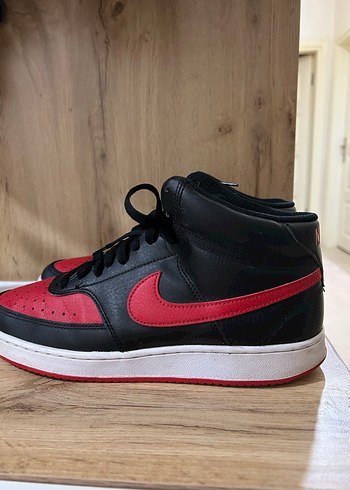 Kırmızı Siyah Bağcıklı Basketbol Ayakkabısı - Görsel 2