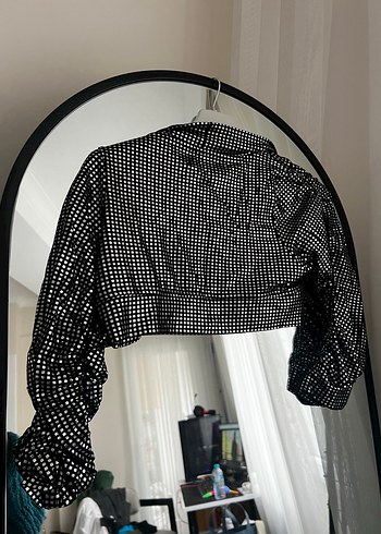 Parlak Desenli Siyah Uzun Kollu Bolero - Görsel 4