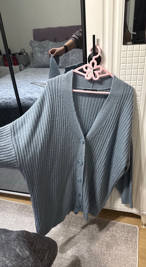 Mavi V Yakalı Örgü Kadın Hırka - Görsel 2