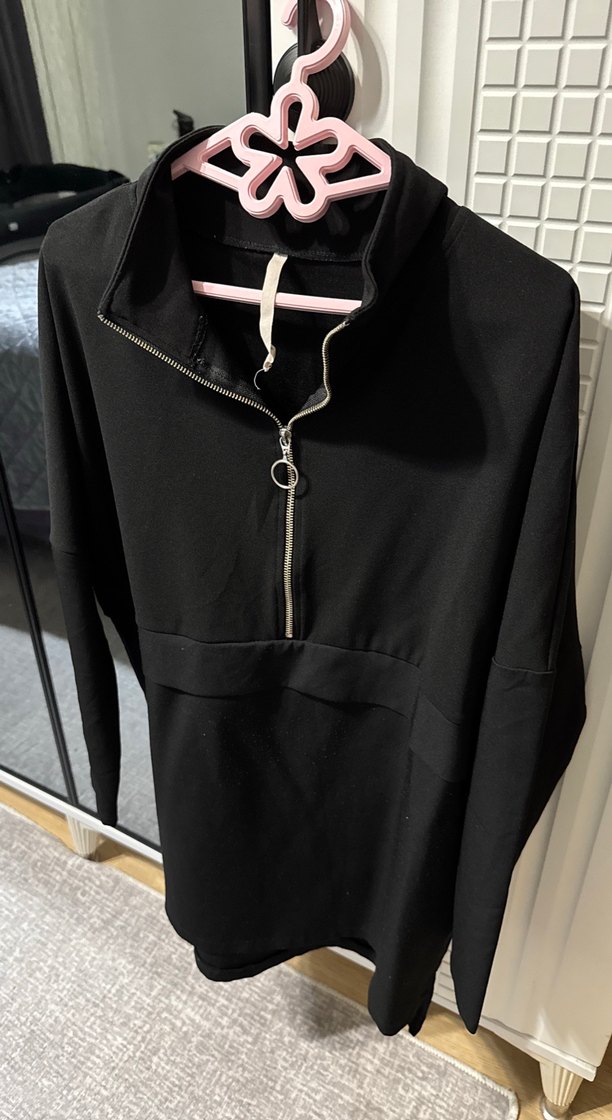 Siyah Yarım Fermuarlı Yüksek Yakalı Sweatshirt - Görsel 2