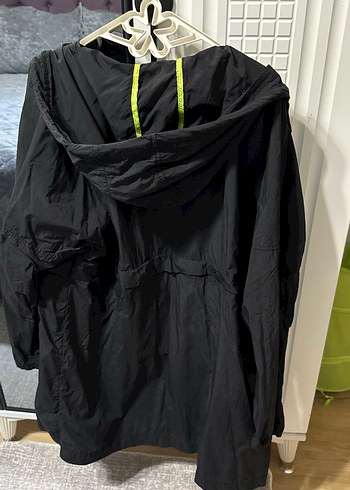 Kadın Siyah Midi Yağmurluk Fermuarlı - Görsel 3