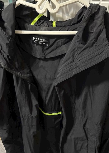 Kadın Siyah Midi Yağmurluk Fermuarlı - Görsel 2