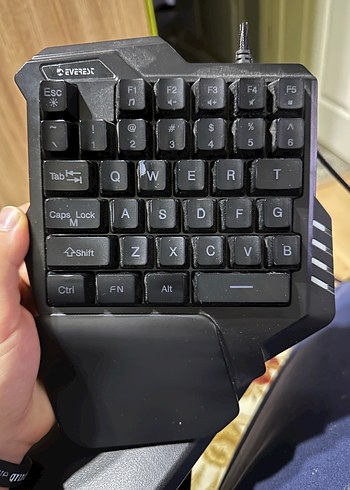 Renkli Işıklı Tek El Klavye - Görsel 3