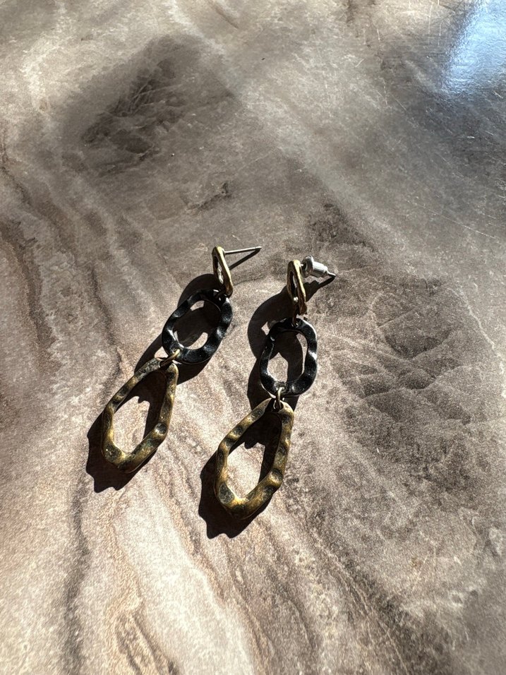 Zincir Detaylı Yılan Desenli Uzun Kadın Küpe - Görsel 2