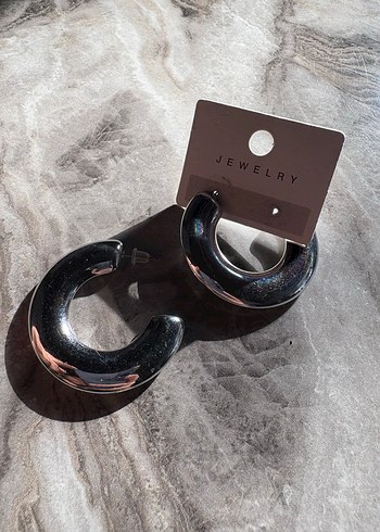 Gri Mini Tokalı Kadın Küpe - Görsel 2