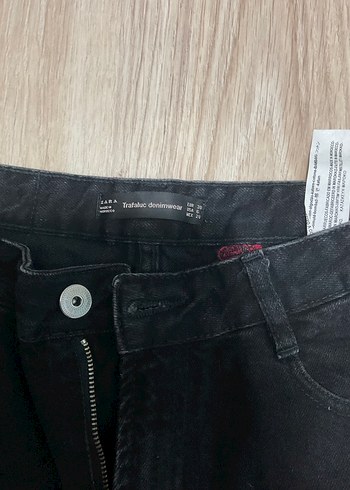 38 Beden Nakışlı Siyah Düğmeli Kadın Kot Pantolon