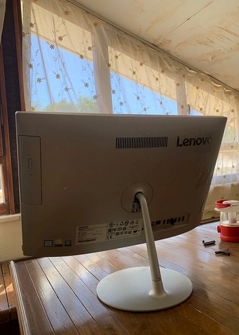 Lenovo masaüstü bilgisayar - Görsel 6