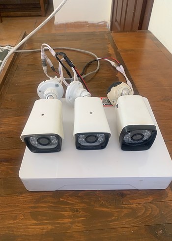 Beyaz Güvenlik Kamerası Seti - Görsel 2