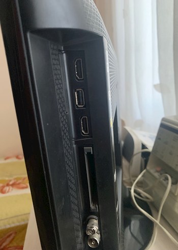 Siyah Samsung Televizyon - Görsel 3