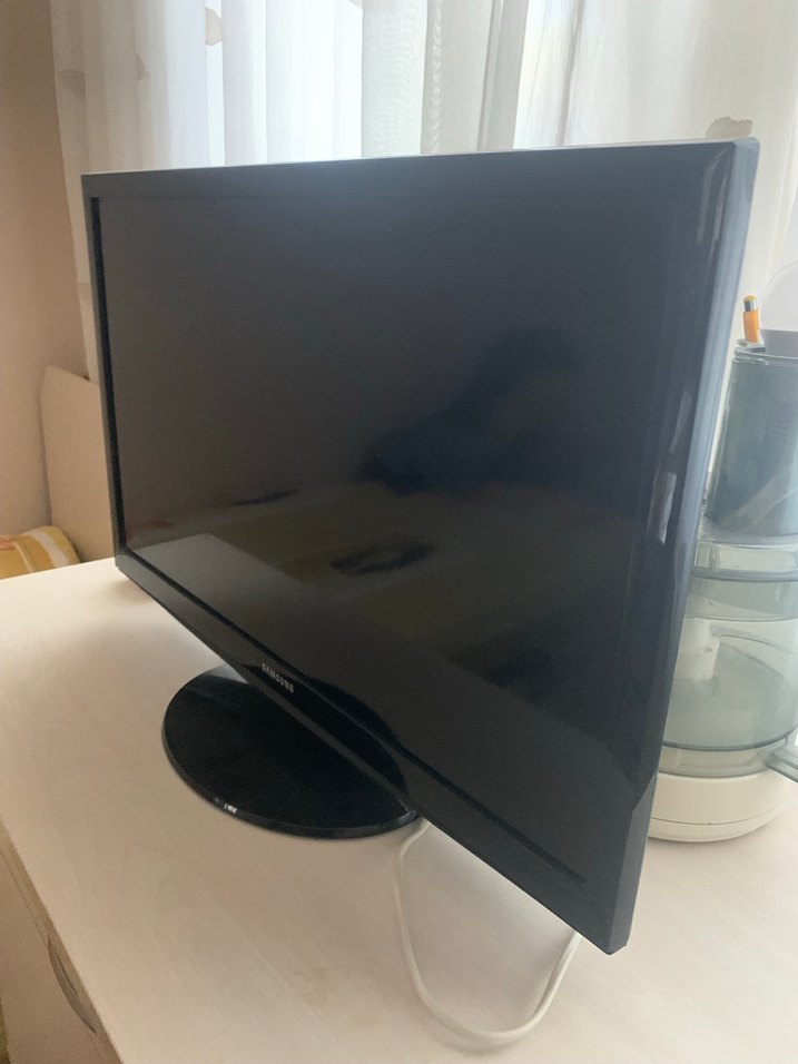 Siyah Samsung Televizyon - Görsel 2