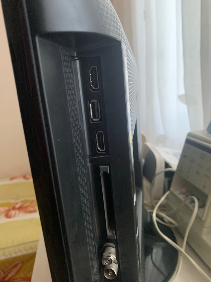 Siyah Samsung Televizyon - Görsel 3