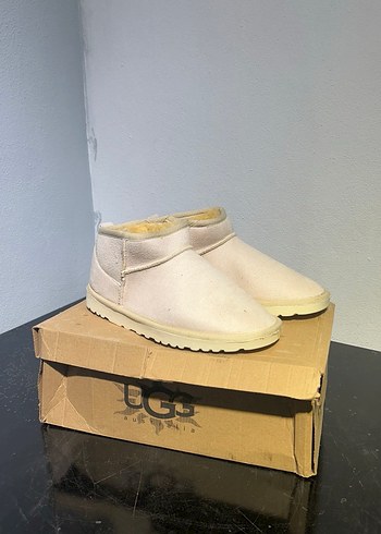 Ugg 38