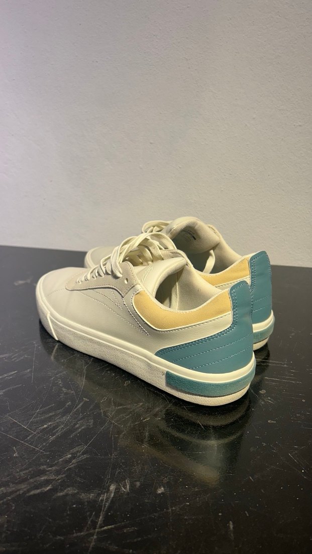 Pull&Bear beyaz erkek ayakkabı - Görsel 2