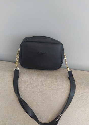 Zara Siyah Deri Kadın Omuz Çantası