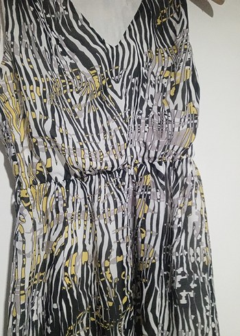 Desenli Uzun V Yaka Kadın elbise - Görsel 5