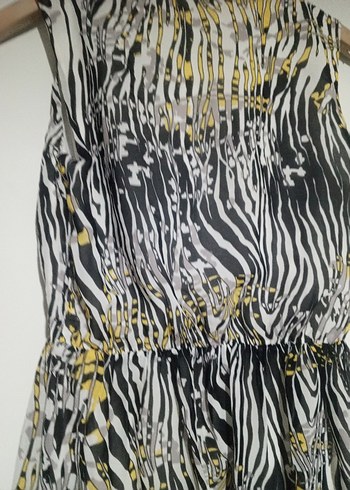 Desenli Uzun V Yaka Kadın elbise - Görsel 4