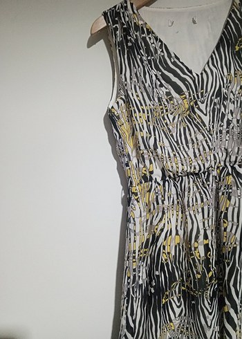 Desenli Uzun V Yaka Kadın elbise - Görsel 9