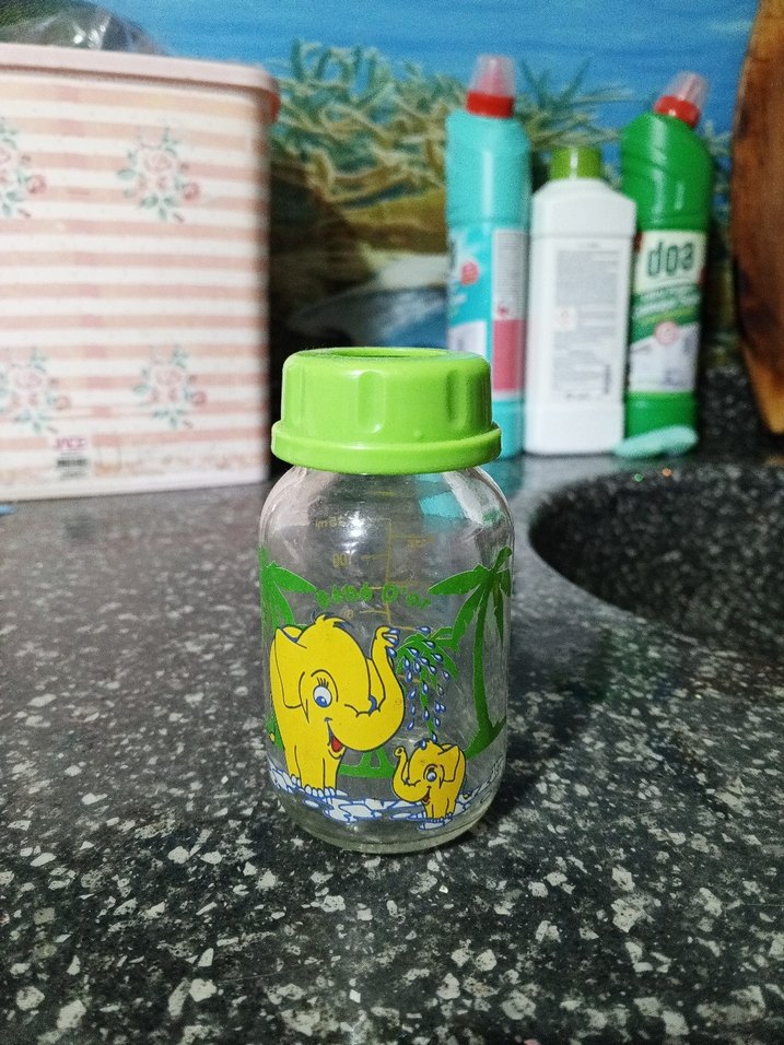 Yeşil Kapaklı Bebek Biberonu - Görsel 5