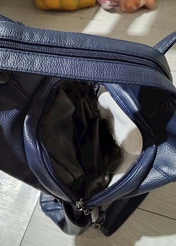 Kilit Tokalı Lacivert Deri Kadın Sırt Çantası - Görsel 6