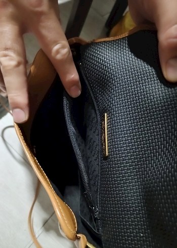 Saint Laurent Siyah Altın Omuz Çantası - Görsel 6