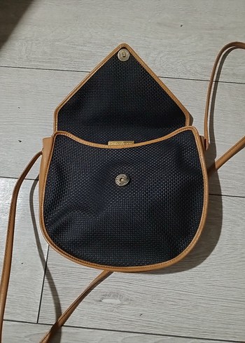 Saint Laurent Siyah Altın Omuz Çantası - Görsel 4