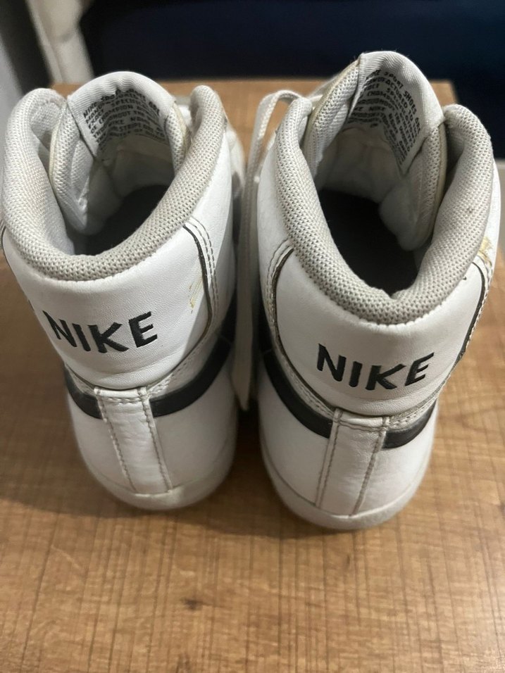 Beyaz Gri Nike Kadın Spor Ayakkabı - Görsel 3