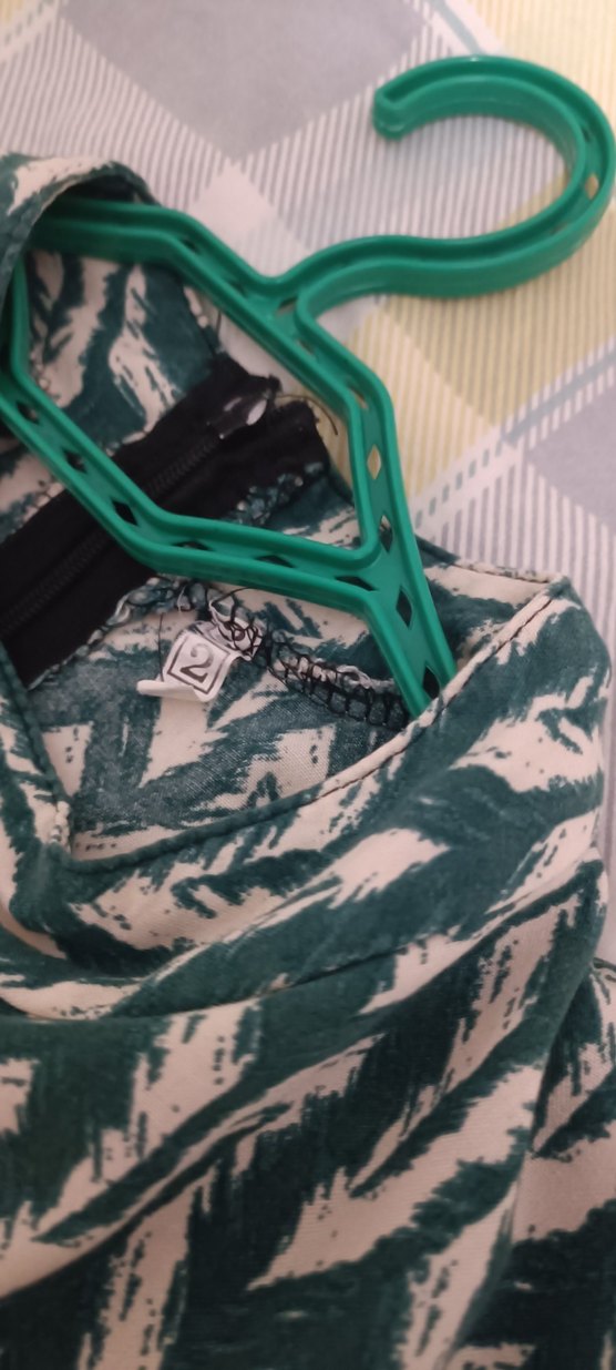 Yeşil Desenli uzun elbise - Görsel 3