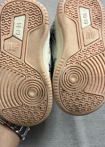 H&M Kız Çocuk Beyaz Çiçekli Cırt Cırtlı Spor Ayakkabı