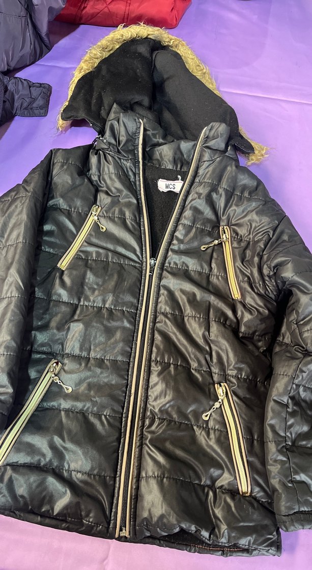 Sokak Stili Siyah Fermuarlı Kadın Deri Ceket - Görsel 2