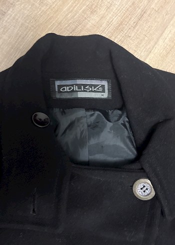 Siyah Düğmeli Kaban - Görsel 2